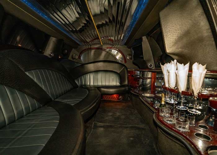 14 Passenger Lincoln Navigator Limo gallery image 2 for limousine service in Georgetown, ON