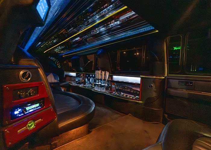14 Passenger Lincoln Navigator Limo gallery image 3 for limousine service in Georgetown, ON